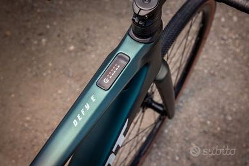 Brugt Giant Defy Advanced E+ Elite 2025 Road & Gravel — billede 6 af 7