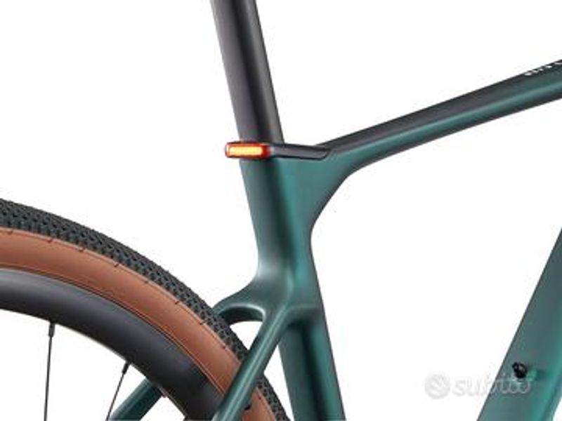 Brugt Giant Defy Advanced E+ Elite 2025 Road & Gravel — billede 4 af 7