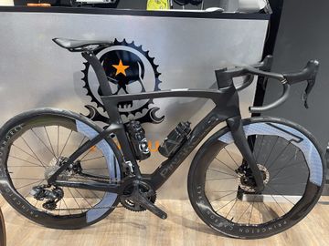 Gebrauchtes Pinarello DOGMA F SUPER RECORD WRL Disc 2024 2024 Road & Gravel
