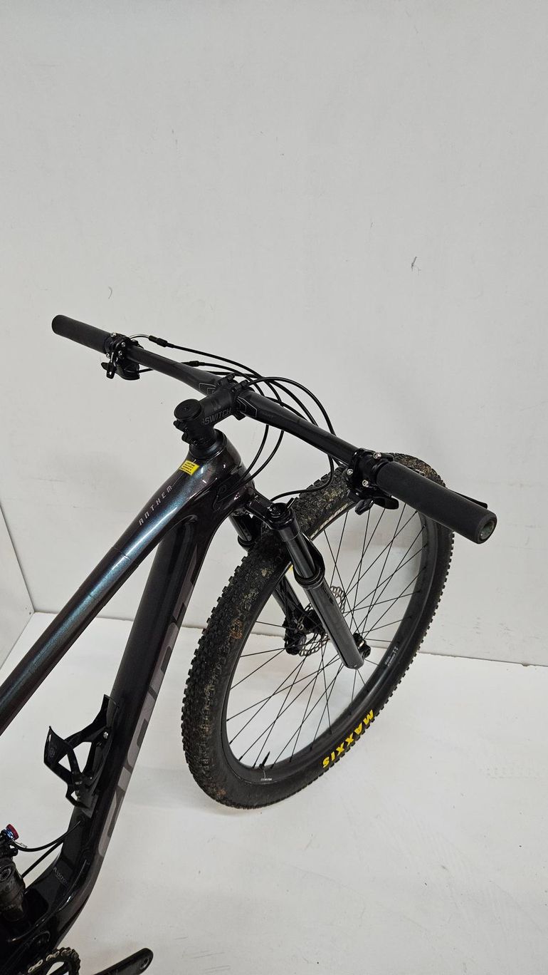 Used Giant Advanced Pro 29 2022 2022 Mountainbike — image 7 of 7