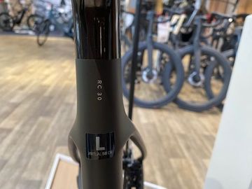 Gebrauchtes Scott Addict RC 30 2025 Road & Gravel, Schwarz — Bild 8 von 8