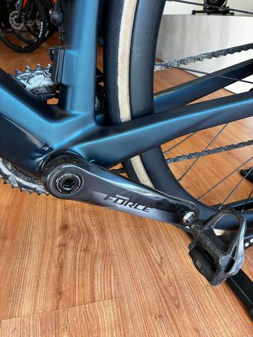 Used BMC Roadmachine AMP ONE 2023 2023 Road & Gravel, Blue — image 6 of 9