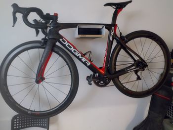 Used Pinarello F 10 2019 Road & Gravel, Red — image 2 of 11