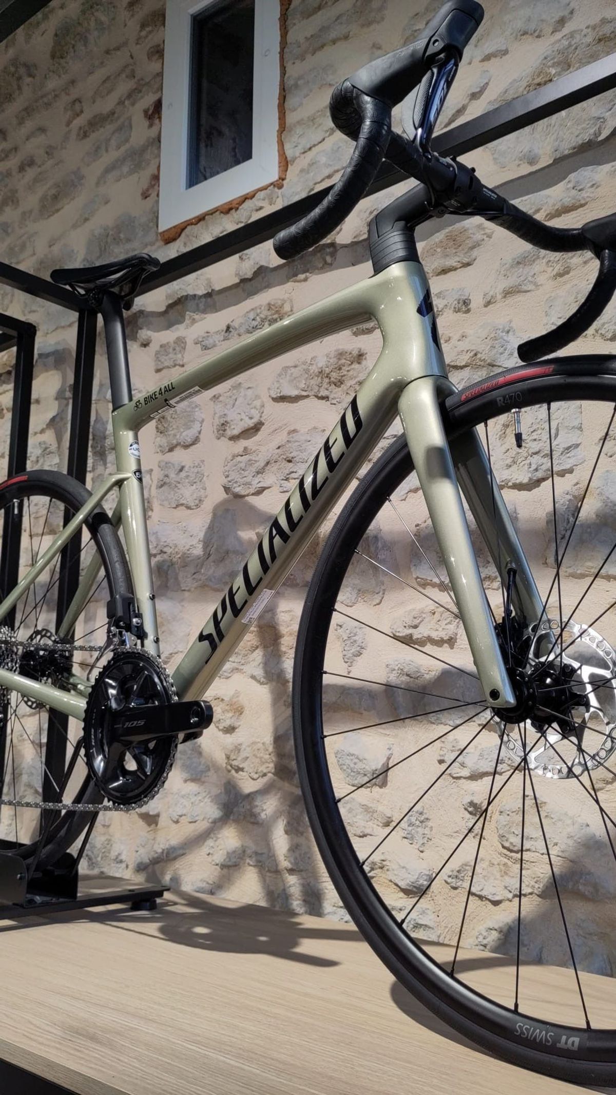 Specialized Tarmac SL7 Comp - Shimano 105 Di2 2024 | buycycle