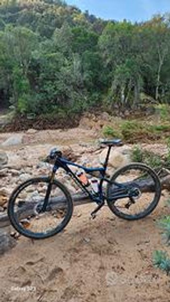 Used Orbea Oiz M-Pro 2021 2021 Mountainbike, Azul — image 3 of 3