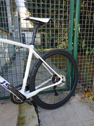 Used Focus 9.9 2019 Road & Gravel, White — image 11 of 14