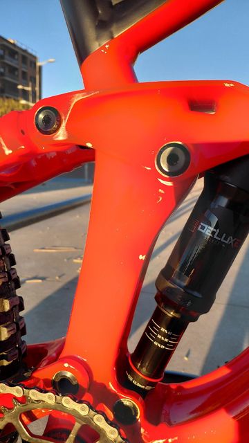 Used Trek Slash SRAM GX Eagle 2021 Mountainbike, Red — image 13 of 14