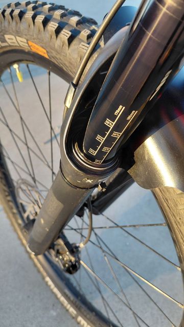 Used Trek Slash SRAM GX Eagle 2021 Mountainbike, Red — image 7 of 14