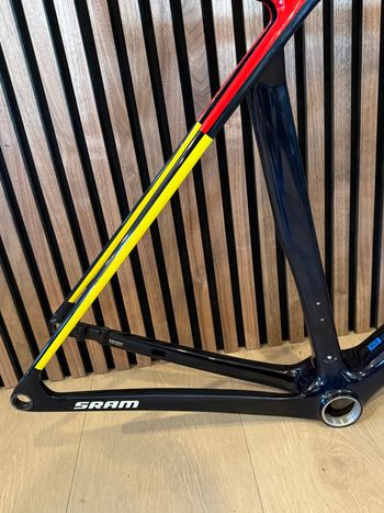 Used Trek Madone SLR 9 AXS Gen 8 2025 Frameset 2025 Road & Gravel — image 3 of 5