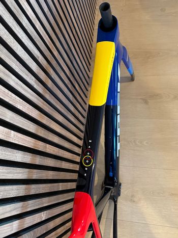 Used Trek Madone SLR 9 AXS Gen 8 2025 Frameset 2025 Road & Gravel — image 5 of 5