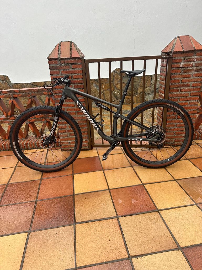 Used Specialized S-Works Epic - Speed of Light Collection 2022 2022 Mountainbike, Green, 29 — image 2 of 4