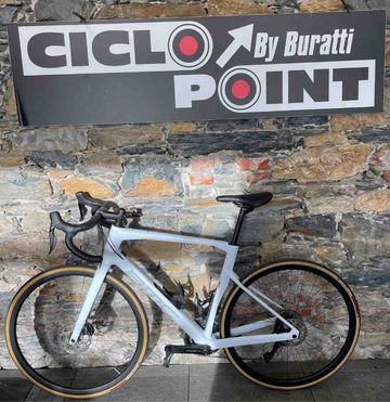 Used BMC Roadmachine FOUR 2024 2024 Road & Gravel, White — image 5 of 5