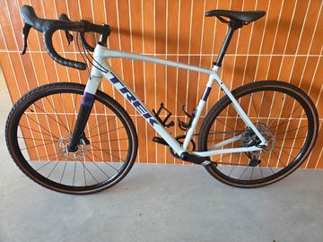 Brugt Trek Checkpoint SRAM Apex 2025 Road & Gravel — billede 2 af 6