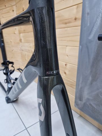 Used Scott Addict RC 40 2022 Frameset 2022 Road & Gravel, Green — image 4 of 8