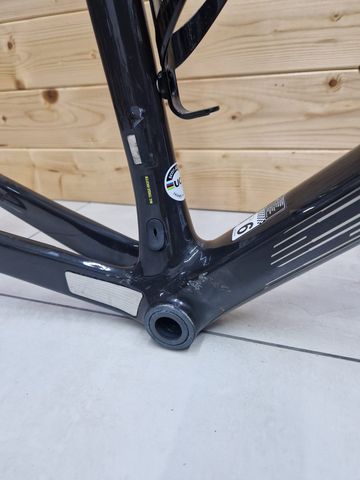 Used Scott Addict RC 40 2022 Frameset 2022 Road & Gravel, Green — image 3 of 8