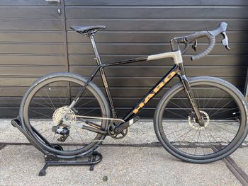 Haro, Buzzard Sram Apex Etap AXS
