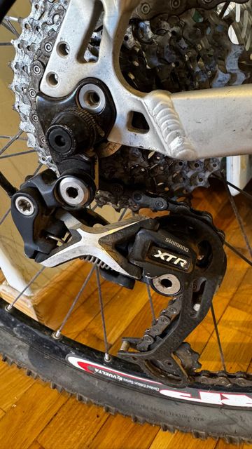 Použité Motobecane Fly Shimano XTR 2013 Mountainbike — obrázek 5 z 12