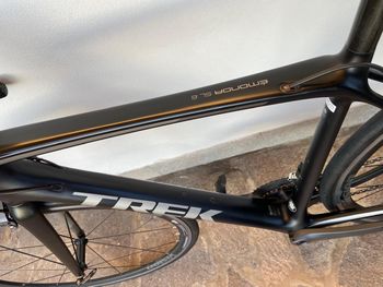Used Trek Émonda SL 6 2018 2018 Road & Gravel, Black — image 3 of 8
