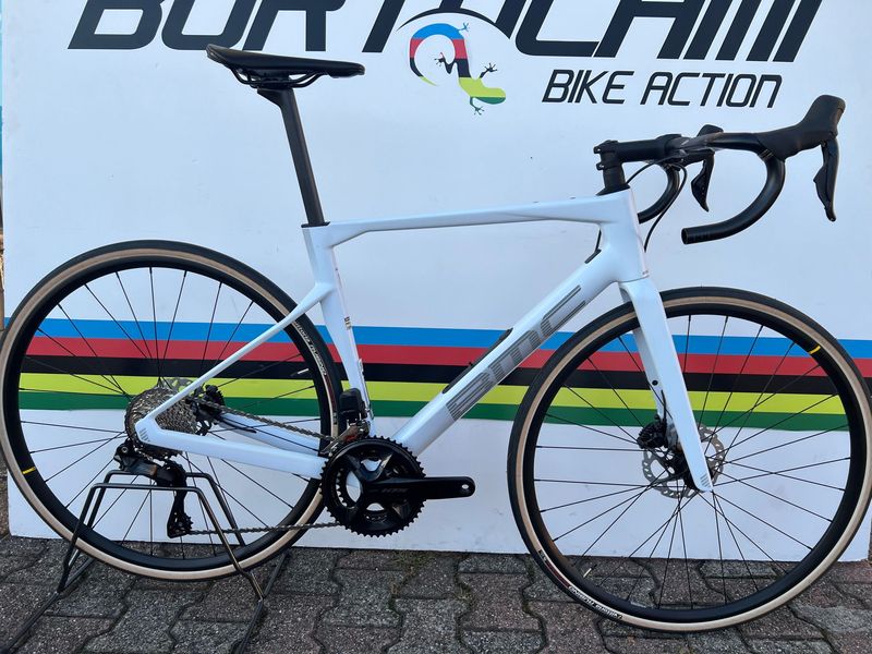 Używany BMC Roadmachine FOUR 2024 2024 Road & Gravel