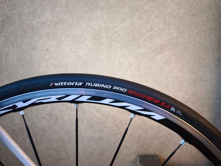 Used Specialized Tarmac SL4 Comp Ultegra 2014 2014 Road & Gravel, White — image 24 of 35