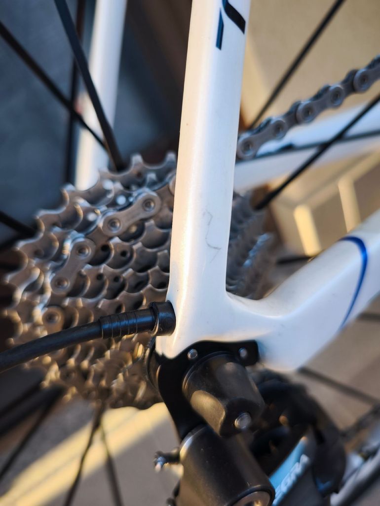 Used Specialized Tarmac SL4 Comp Ultegra 2014 2014 Road & Gravel, White — image 7 of 35
