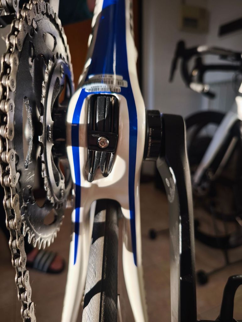 Used Specialized Tarmac SL4 Comp Ultegra 2014 2014 Road & Gravel, White — image 12 of 35