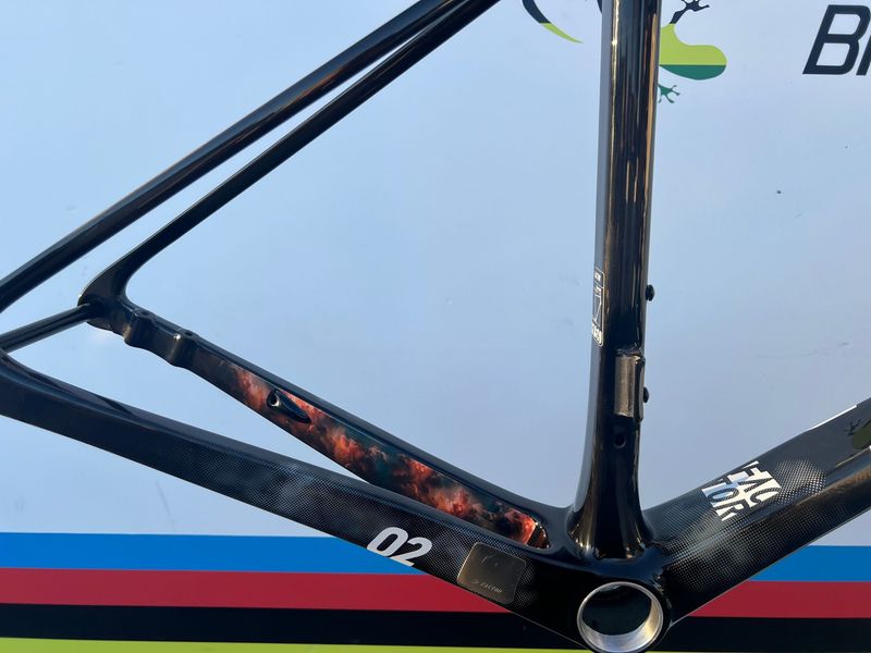 Factor O2 VAM 2025 Frameset 2025 Road & Gravel d'occasion — image 5 sur 7