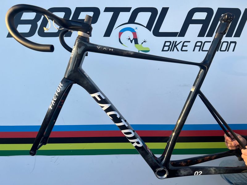 Factor O2 VAM 2025 Frameset 2025 Road & Gravel d'occasion — image 2 sur 7