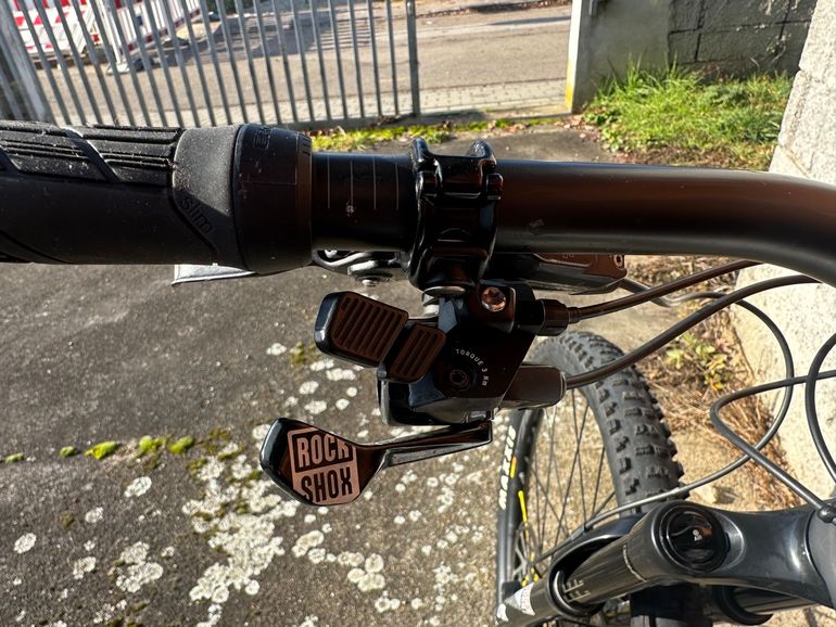 Used Canyon Strive CFR 9.0 Team 2019 2019 Mountainbike — image 8 of 10