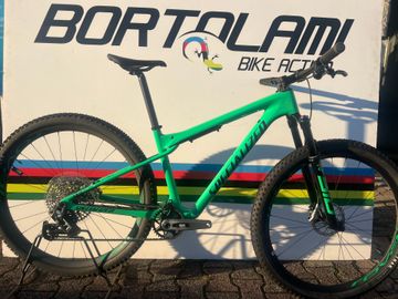 Tweedehands Specialized Epic World Cup Expert 2024 2024 Mountainbike — afbeelding 1 van 8