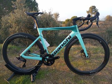 Gebrauchtes Bianchi Oltre Race 2025 2025 Road & Gravel