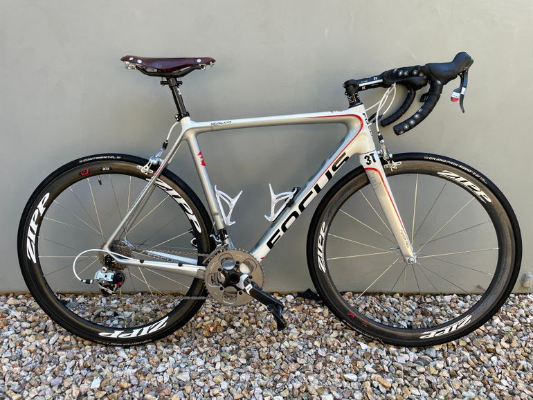 Used Focus Pro C2 2011 Road & Gravel, White — image 1 of 13