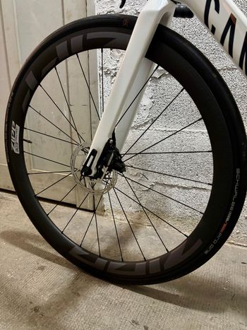 Used Canyon Ultimate CF SLX 8 AXS 2025 2025 Road & Gravel, White — image 12 of 18