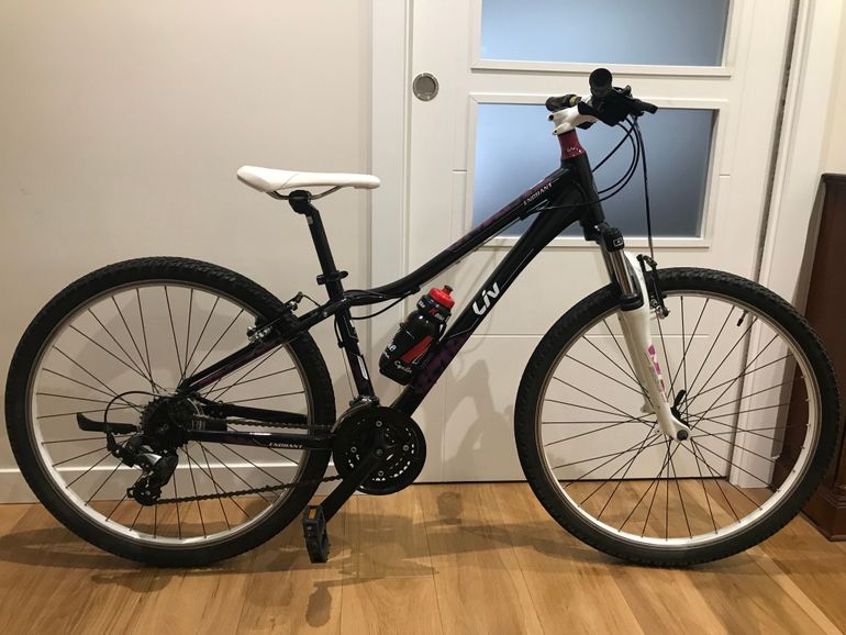Used Giant Enchant 2 (2015) 2014 2014 Mountainbike, Black, 26 — image 1 of 8