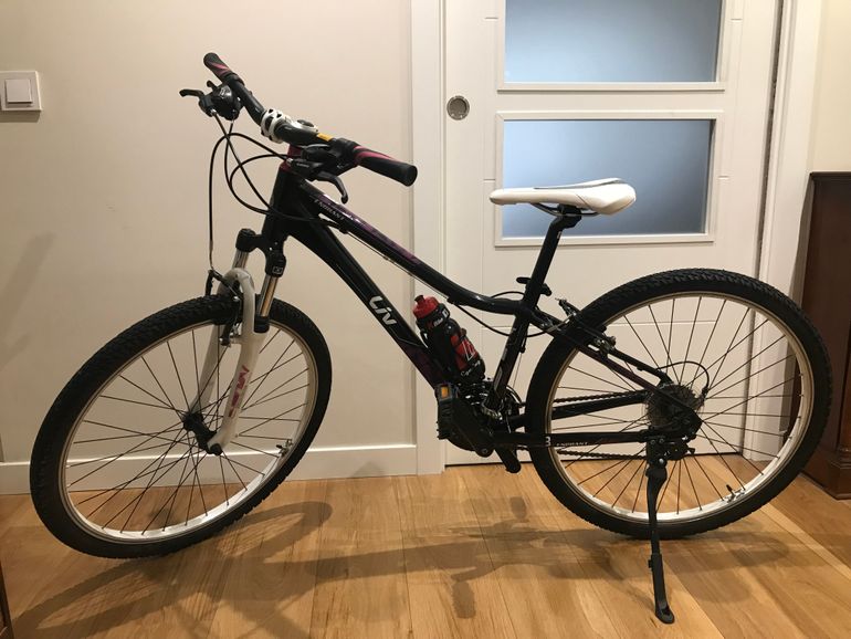 Used Giant Enchant 2 (2015) 2014 2014 Mountainbike, Black, 26 — image 5 of 8
