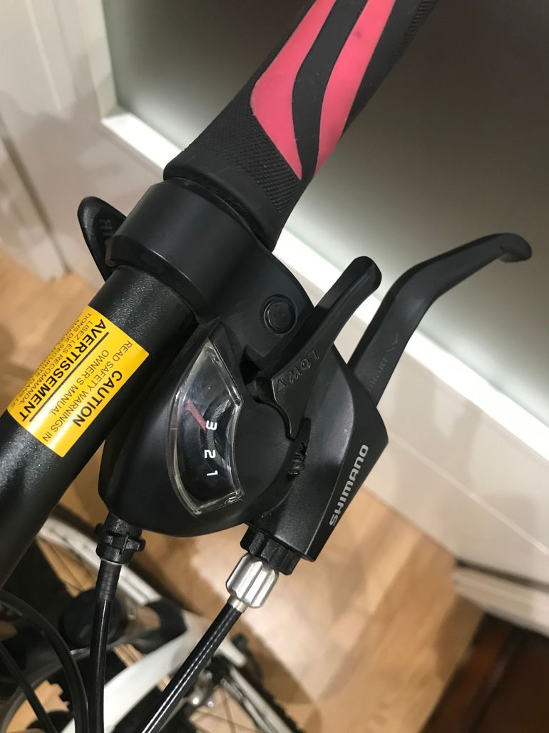 Used Giant Enchant 2 (2015) 2014 2014 Mountainbike, Black, 26 — image 7 of 8