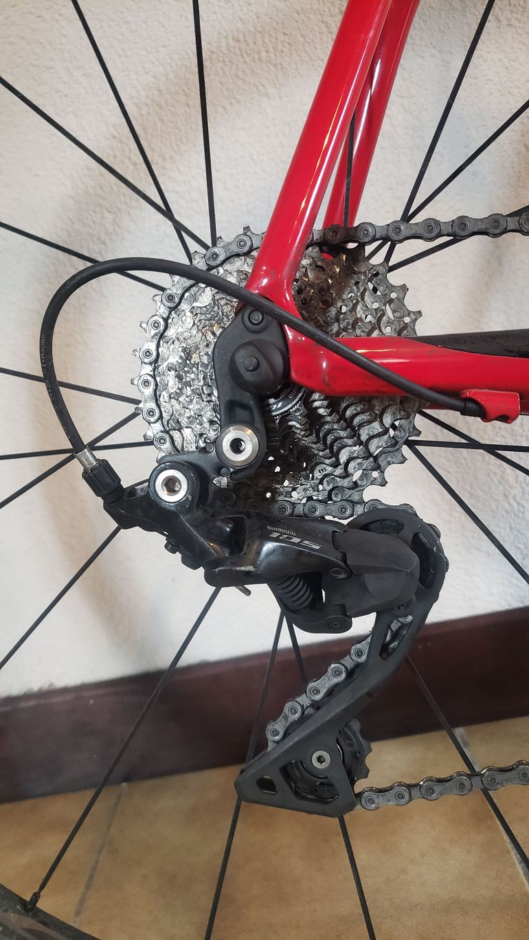 Used Specialized Roubaix Comp Compact 2011 2011 Road & Gravel, Rojo — image 2 of 4