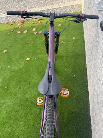 Orbea OCCAM M10 LT 2022 2022 Mountainbike usato, Viola — immagine 9 di 11