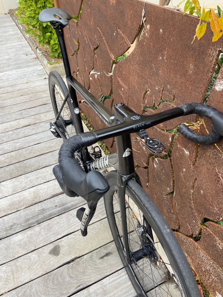 Used Factor O2 VAM 2023 Road & Gravel, Black — image 4 of 8