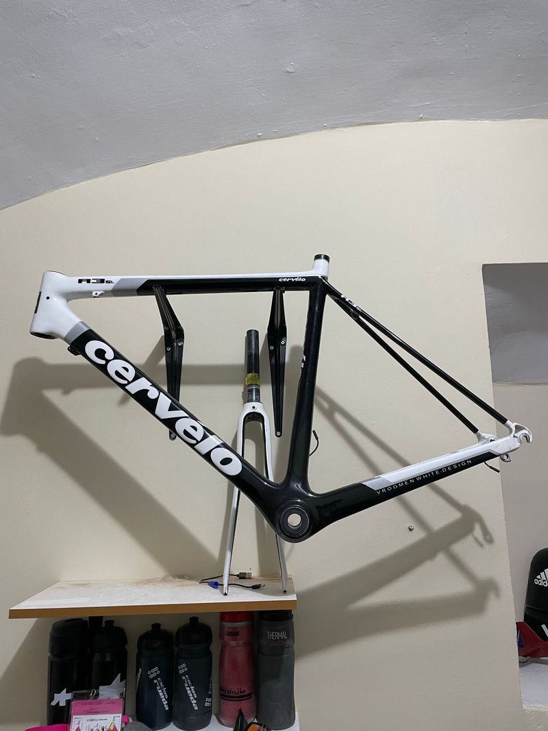 Cervélo R3 SL 2015 Road & Gravel usato, Nero — immagine 3 di 15