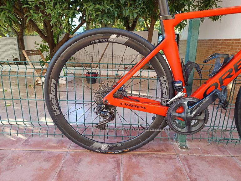 Used Orbea ORCA AERO M20iTEAM-D 2020 2020 Road & Gravel, Red — image 4 of 4