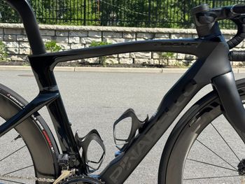 Used Pinarello Dogma F Disc 2023 - Dura Ace Di2 9200 (size 51.5cm) 2022 Road & Gravel, Black — image 10 of 24