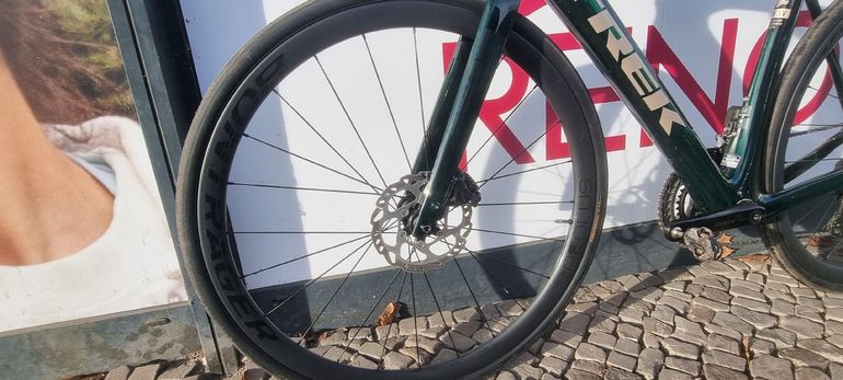 Used Trek Domane SL 6 Gen 4 2025 2025 Road & Gravel, Green — image 12 of 25