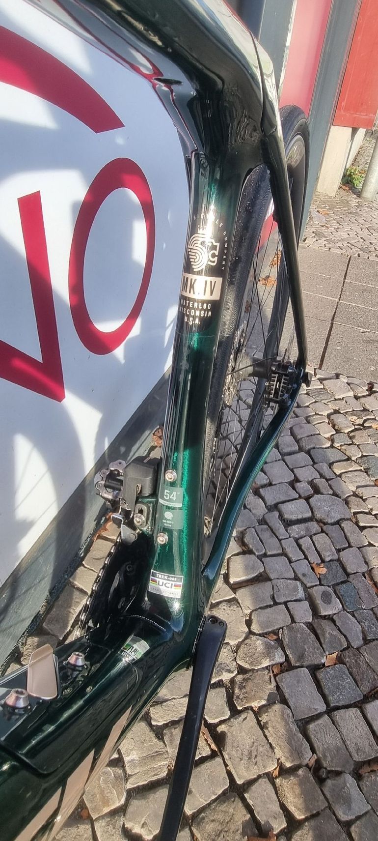 Used Trek Domane SL 6 Gen 4 2025 2025 Road & Gravel, Green — image 13 of 25