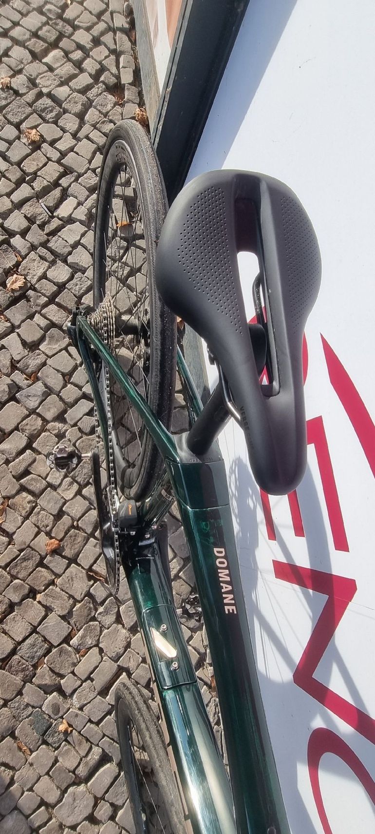 Used Trek Domane SL 6 Gen 4 2025 2025 Road & Gravel, Green — image 18 of 25