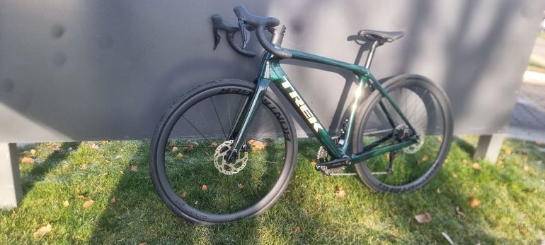 Used Trek Domane SL 6 Gen 4 2025 2025 Road & Gravel, Green — image 3 of 25