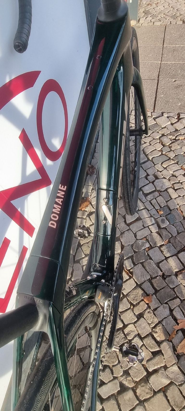 Used Trek Domane SL 6 Gen 4 2025 2025 Road & Gravel, Green — image 20 of 25