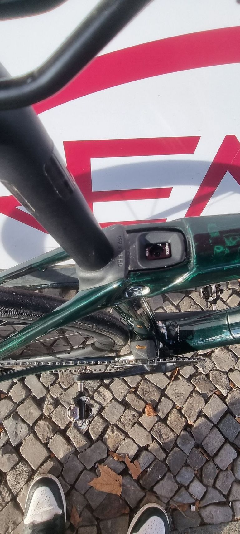 Used Trek Domane SL 6 Gen 4 2025 2025 Road & Gravel, Green — image 19 of 25