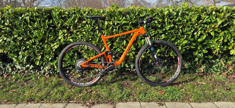 Used Giant Anthem 27.5 SLX/XT 2014 Mountainbike — image 1 of 23