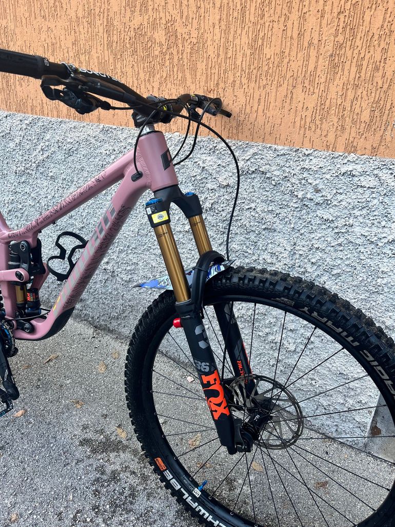 Used Propain Tyee 6.1 AL 2025 Mountainbike, Violett, 29 — image 11 of 15